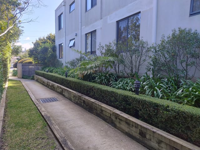Hedge reductions & restoration